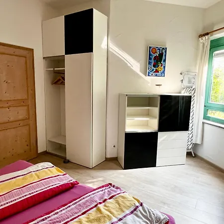 Sunshine Apartment *
